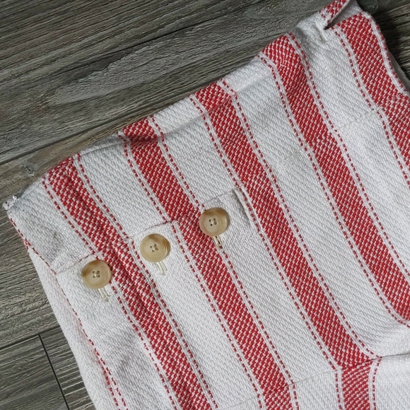 LOFT Anne Taylor Red Stripe Riviera Shorts Size 2 - Picture 3 of 7